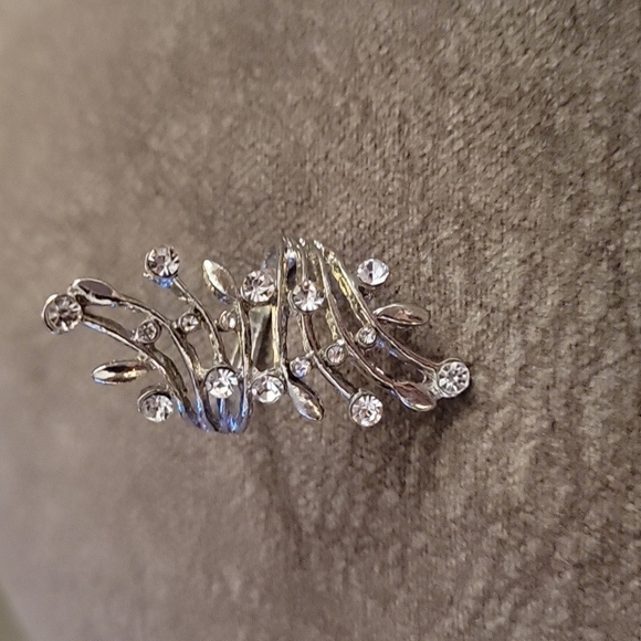 3/$30 VTG SILVERTONE Fairycore Rhinestone Art Deco Statement Ring - Picture 4 of 4